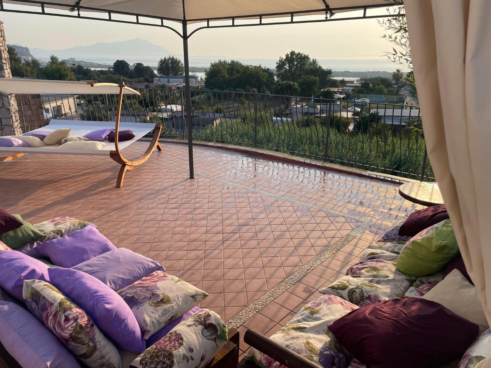 באקולי Domus Parva - Villa Con Bio-Piscina, Spa Privata E Appartamenti Panoramici מראה חיצוני תמונה